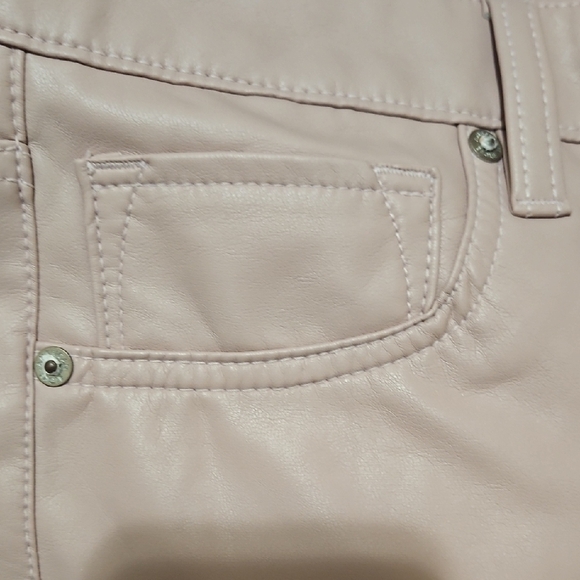 NWT American Eagle Outfitters Women's Faux Leather Pants, Size 14 - Picture 2 of 9